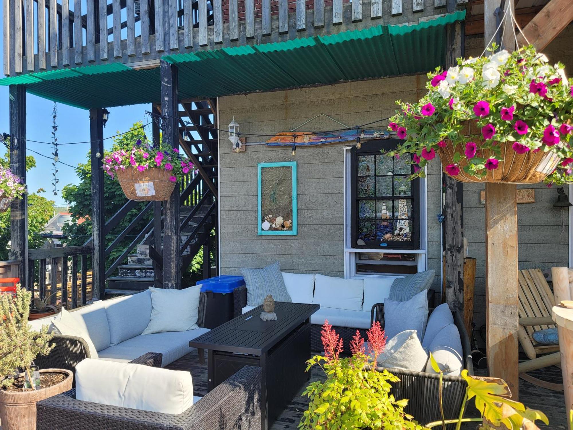 The Scotsman Inn Pictou Exterior photo