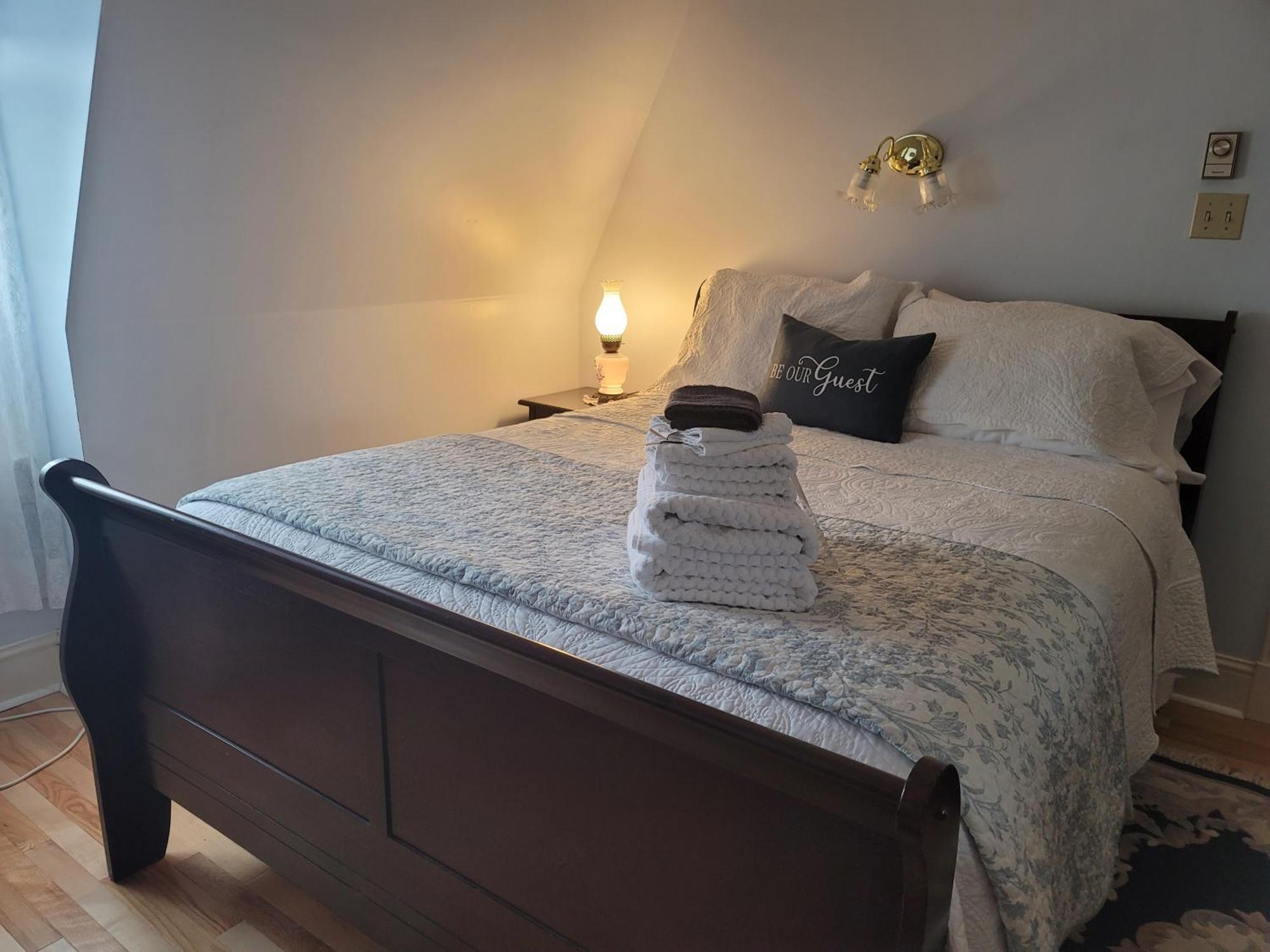 The Scotsman Inn Pictou Room photo